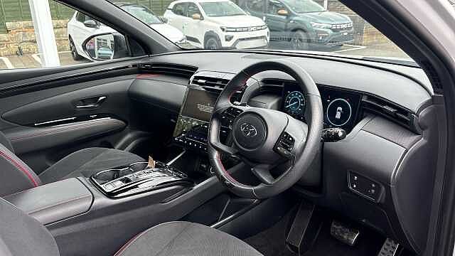Hyundai TUCSON 1.6 TGDi Plug-in Hybrid N Line 5dr 4WD Auto Estate White