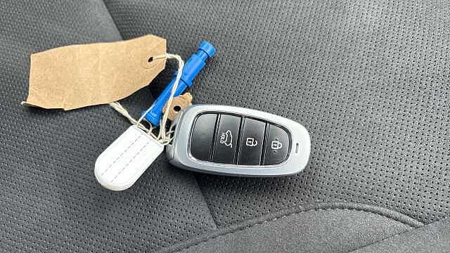 Hyundai TUCSON 1.6 TGDi Plug-in Hybrid N Line 5dr 4WD Auto Estate White