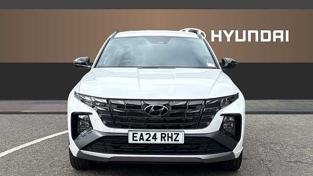 Hyundai TUCSON 1.6 TGDi Plug-in Hybrid N Line 5dr 4WD Auto Estate White