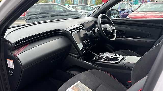 Hyundai TUCSON 1.6 TGDi Plug-in Hybrid N Line 5dr 4WD Auto Estate White