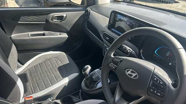 Hyundai I10 1.0 [63] Advance 5dr Auto [Nav] Petrol Hatchback Phantom Black - Pearl