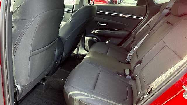 Hyundai TUCSON 1.6 TGDi SE Connect 5dr 2WD Petrol Estate Red