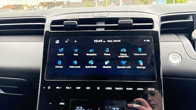 Hyundai TUCSON 1.6 TGDi Hybrid 230 Premium 5dr 2WD Auto Hybrid Estate Black