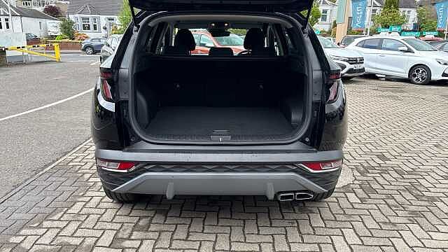 Hyundai TUCSON 1.6 TGDi Hybrid 230 Premium 5dr 2WD Auto Hybrid Estate Black