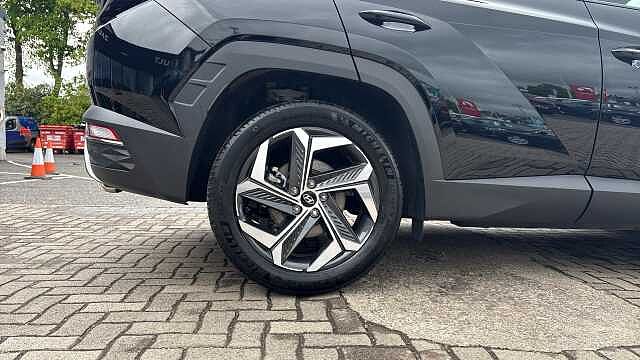Hyundai TUCSON 1.6 TGDi Hybrid 230 Premium 5dr 2WD Auto Hybrid Estate Black