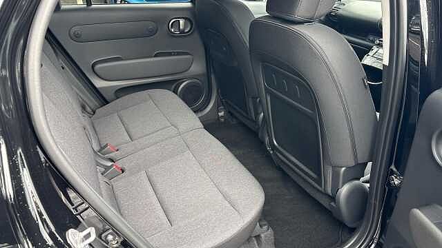 Hyundai INSTER 85kW 02 49kWh 5dr Auto Electric Hatchback Abyss Black - Pearl