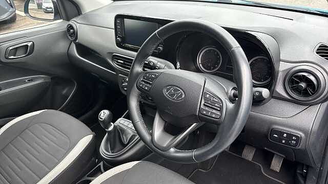 Hyundai i10 1.0 MPi SE Connect 5dr Petrol Hatchback