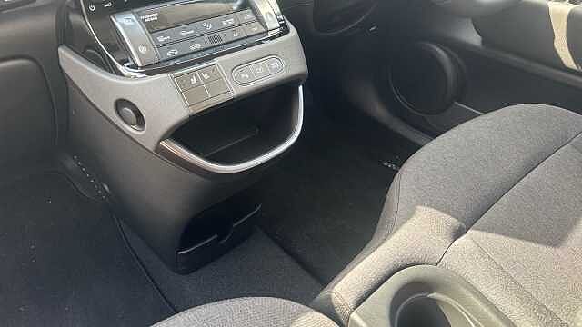 Hyundai INSTER 85kW 02 49kWh 5dr Auto Electric Hatchback