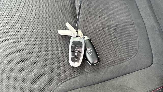 Hyundai TUCSON 1.6 TGDi Hybrid 230 N Line S 5dr 2WD Auto Hybrid Estate Red