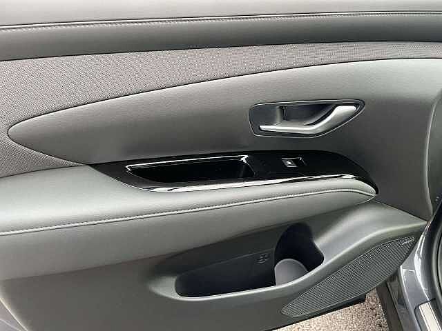 Hyundai TUCSON 1.6T Plug-in Hybrid Premium 5dr 4WD Auto