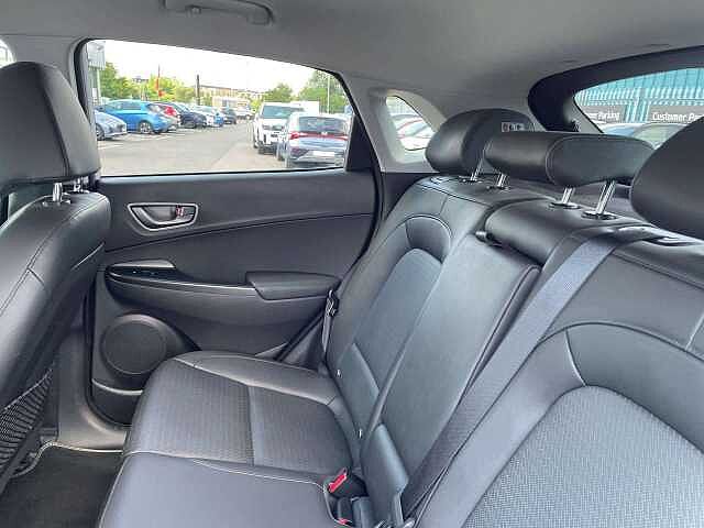 Hyundai KONA 150kW Premium SE 64kWh 5dr Auto White
