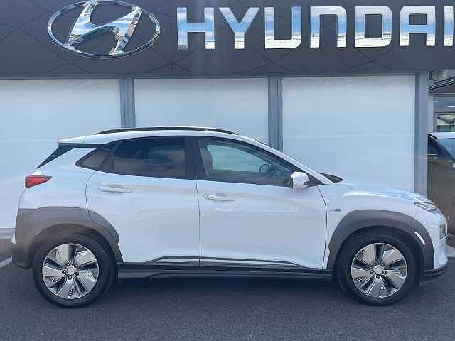 Hyundai KONA 150kW Premium SE 64kWh 5dr Auto White