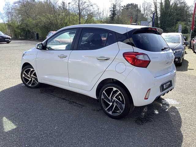 Hyundai I10 1.2 [79] Premium 5dr Auto [Nav] White