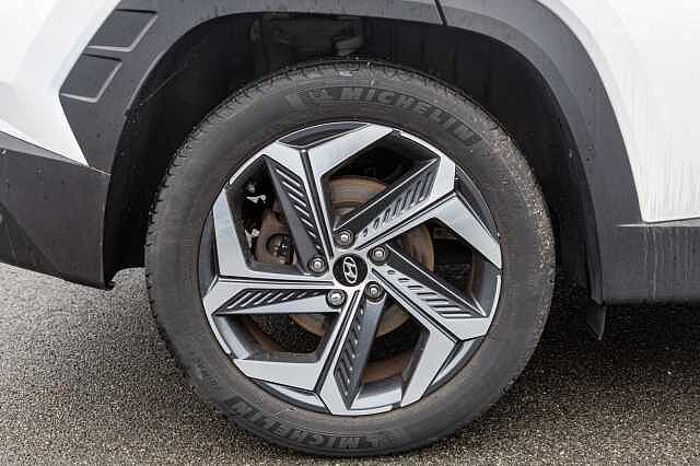 Hyundai TUCSON 1.6 TGDi Hybrid 230 Ultimate 5dr 2WD Auto Polar White