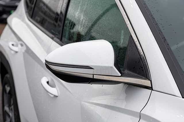 Hyundai TUCSON 1.6 TGDi Hybrid 230 Ultimate 5dr 2WD Auto Polar White