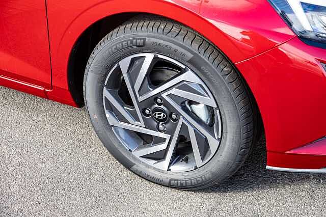 Hyundai I20 1.0T GDi Advance 5dr Dragon Red