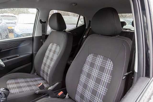 Hyundai i10 1.2 [79] Premium 5dr Auto [Nav]