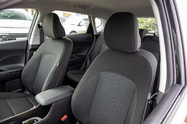Hyundai KONA 1.6T 138 Advance 5dr