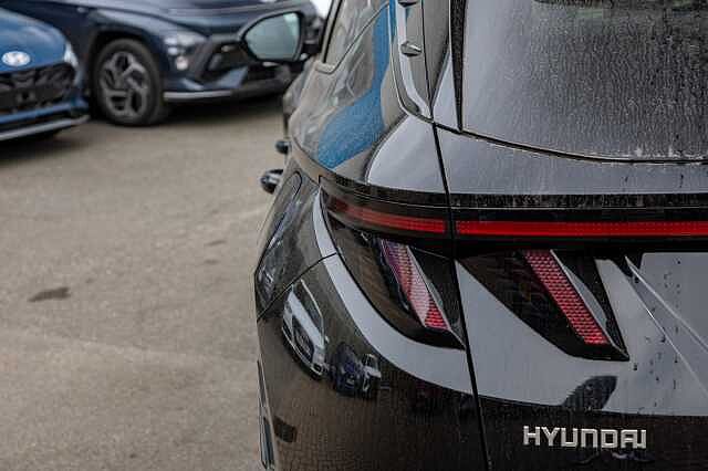 Hyundai TUCSON 1.6T Hybrid N Line S 5dr Auto Abyss Black