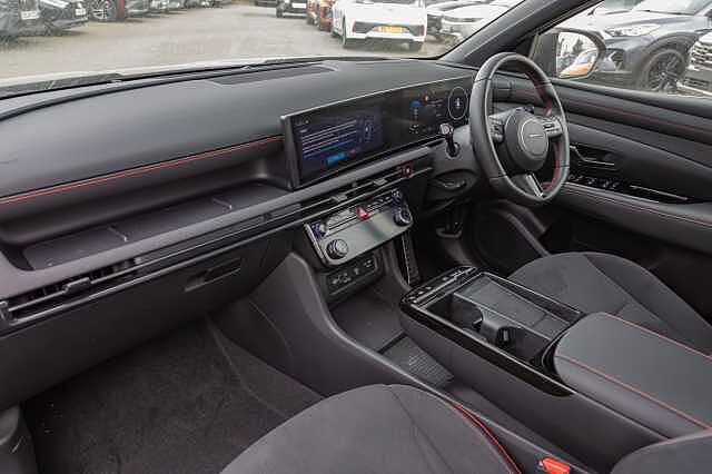 Hyundai TUCSON 1.6T Hybrid N Line S 5dr Auto Abyss Black