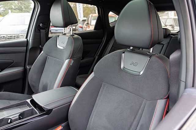 Hyundai TUCSON 1.6T Hybrid N Line S 5dr Auto Abyss Black