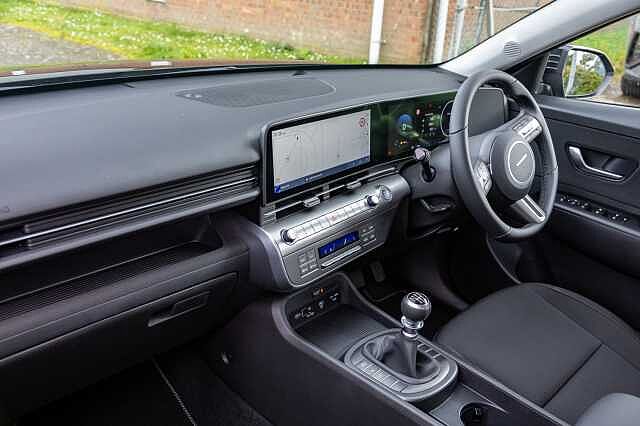 Hyundai KONA 1.6T 138 Advance 5dr Abyss Black
