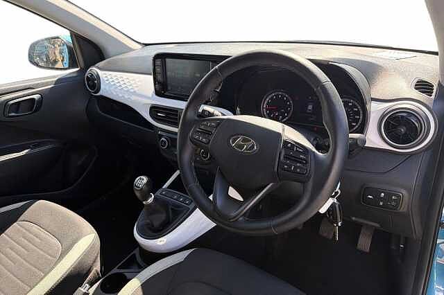 Hyundai i10 1.0 MPi Premium 5dr