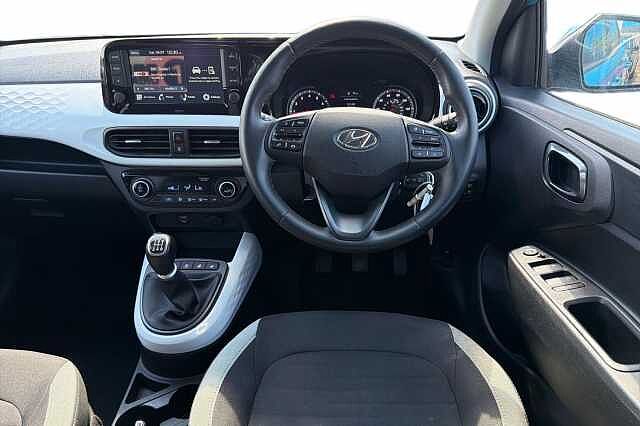 Hyundai i10 1.0 MPi Premium 5dr