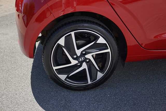 Hyundai i10 1.2 MPi Premium 5dr