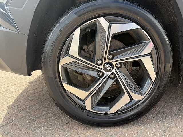 Hyundai TUCSON 1.6 TGDi Plug-in Hybrid Premium 5dr 4WD Auto
