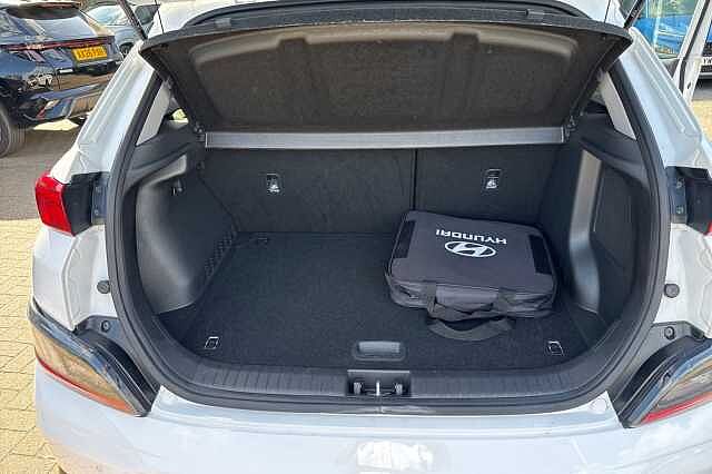 Hyundai KONA 150kW Premium 64kWh 5dr Auto
