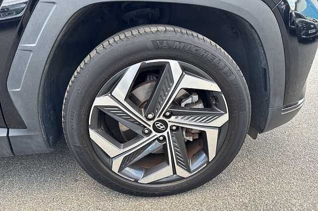Hyundai TUCSON 1.6 TGDi Hybrid 230 Premium 5dr 2WD Auto Phantom Black