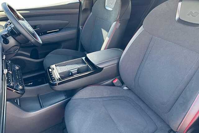 Hyundai TUCSON 1.6T 150 N Line S 5dr DCT Engine Red