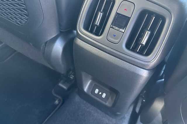 Hyundai TUCSON 1.6T 150 N Line S 5dr DCT Engine Red
