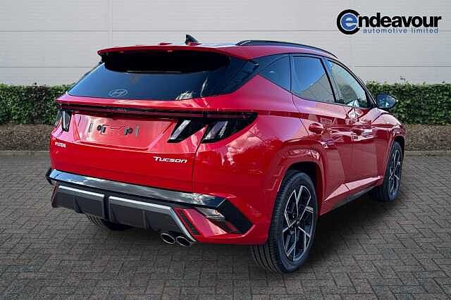 Hyundai TUCSON 1.6T 150 N Line S 5dr DCT Engine Red