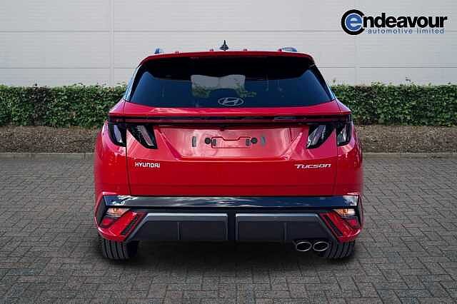 Hyundai TUCSON 1.6T 150 N Line S 5dr DCT Engine Red