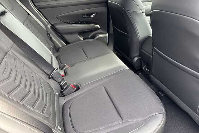 Hyundai TUCSON 1.6T 239 Hybrid Black Line 5dr Auto Shimmering Silver