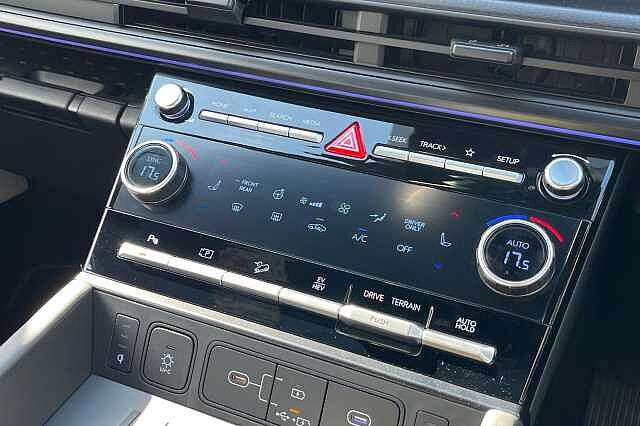 Hyundai Santa Fe 1.6 T Gdi 13.8kwh Calligraphy Suv 5dr Petrol Plug In Hybrid Auto 4wd Euro 6 (s/s