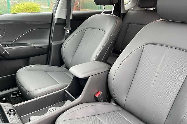 Hyundai Kona 1.6 H Gdi Ultimate Suv 5dr Petrol Hybrid Dct Euro 6 (s/s) (138 Ps)