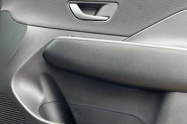 Hyundai Kona 1.6 H Gdi Ultimate Suv 5dr Petrol Hybrid Dct Euro 6 (s/s) (138 Ps)