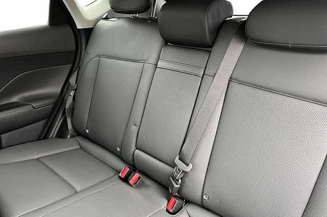 Hyundai Kona 1.6 H Gdi Ultimate Suv 5dr Petrol Hybrid Dct Euro 6 (s/s) (138 Ps)