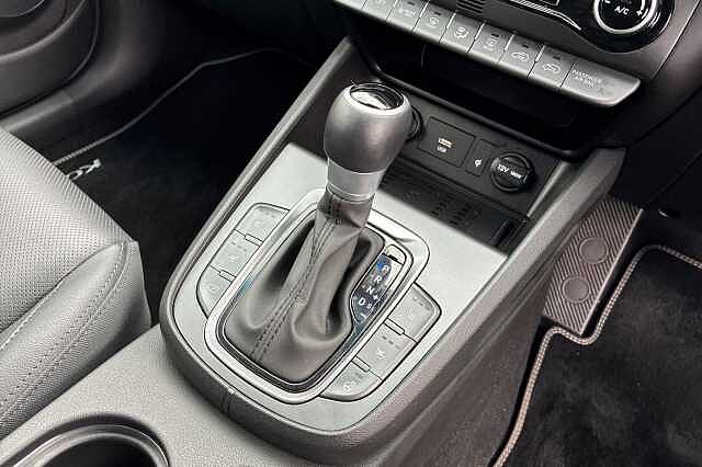 Hyundai KONA 1.6 H Gdi Ultimate Suv 5dr Petrol Hybrid Dct Euro 6 (s/s) (141 Ps) Pulse Red