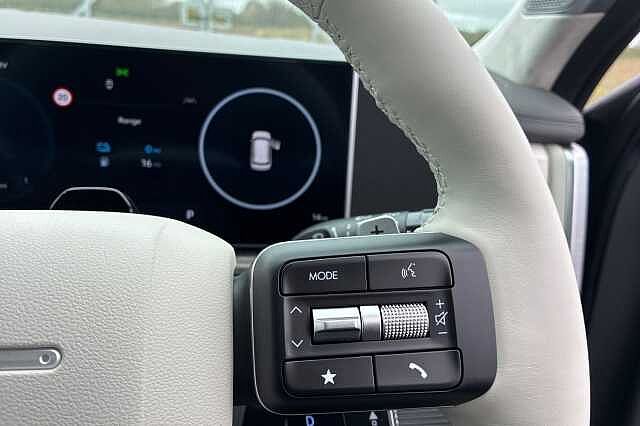 Hyundai Santa Fe 1.6 T Gdi 13.8kwh Ultimate Suv 5dr Petrol Plug In Hybrid Auto 4wd Euro 6 (s/s) (