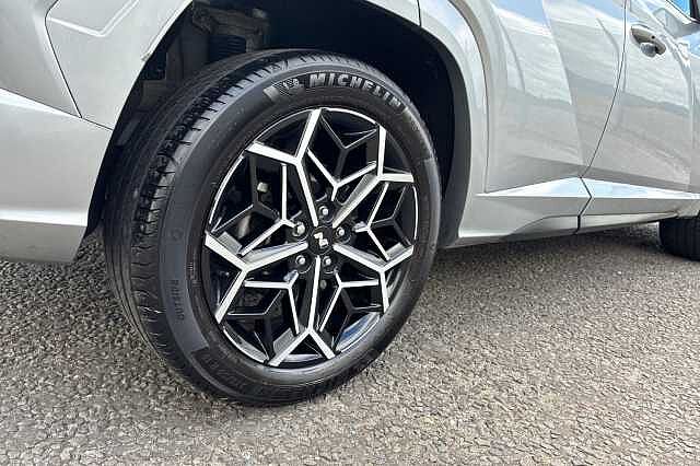 Hyundai TUCSON 1.6 H T Gdi N Line Suv 5dr Petrol Hybrid Auto Euro 6 (s/s) (230 Ps) Shimmering Silver
