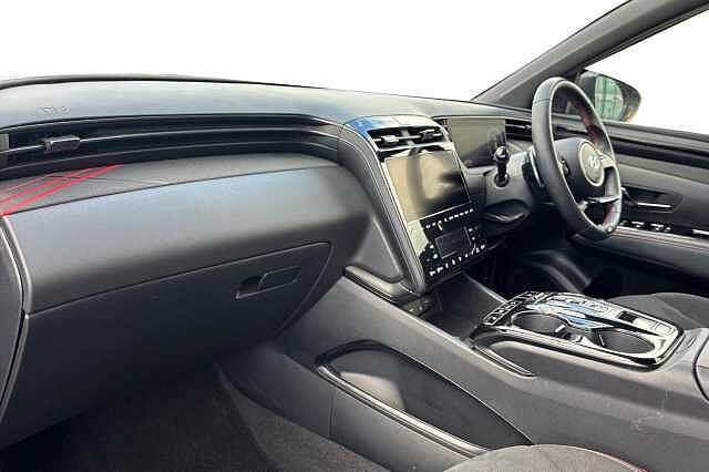 Hyundai TUCSON 1.6 H T Gdi N Line Suv 5dr Petrol Hybrid Auto Euro 6 (s/s) (230 Ps) Shimmering Silver