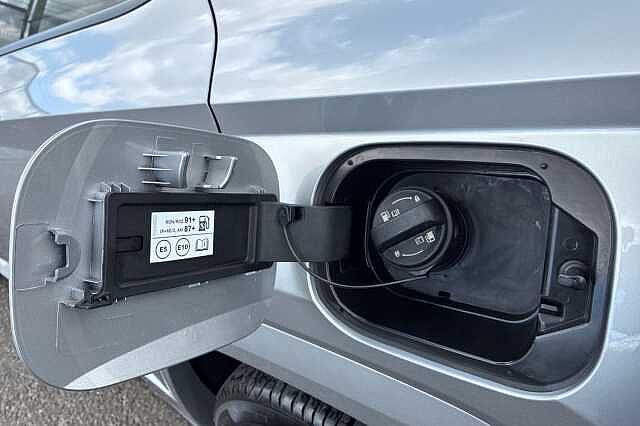 Hyundai TUCSON 1.6 H T Gdi N Line Suv 5dr Petrol Hybrid Auto Euro 6 (s/s) (230 Ps) Shimmering Silver