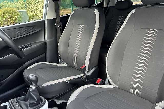 Hyundai I10 1.2 Premium Hatchback 5dr Petrol Manual Euro 6 (s/s) (84 Ps) Sleek Silver