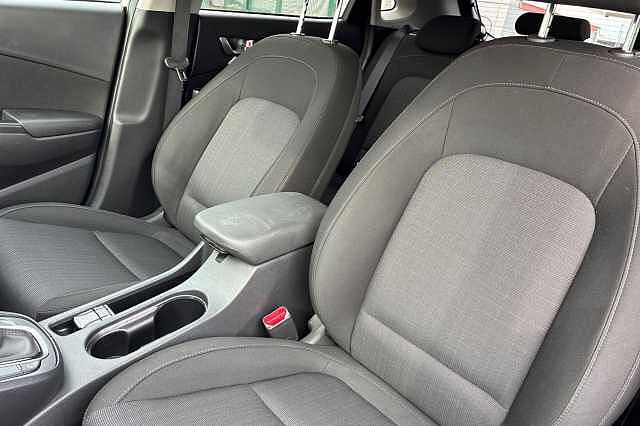 Hyundai Kona 1.6 H Gdi Premium Suv 5dr Petrol Hybrid Dct Euro 6 (s/s) (141 Ps)