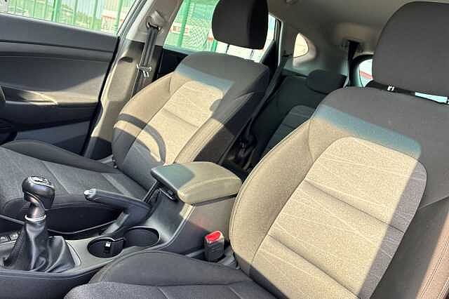 Hyundai Tucson 1.6 T Gdi Se Nav Suv 5dr Petrol Manual Euro 6 (s/s) (177 Ps)