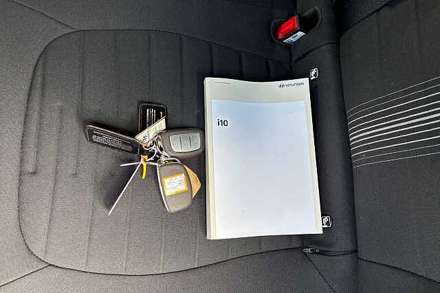 Hyundai I10 1.2 Premium Hatchback 5dr Petrol Auto Euro 6 (s/s) (84 Ps)